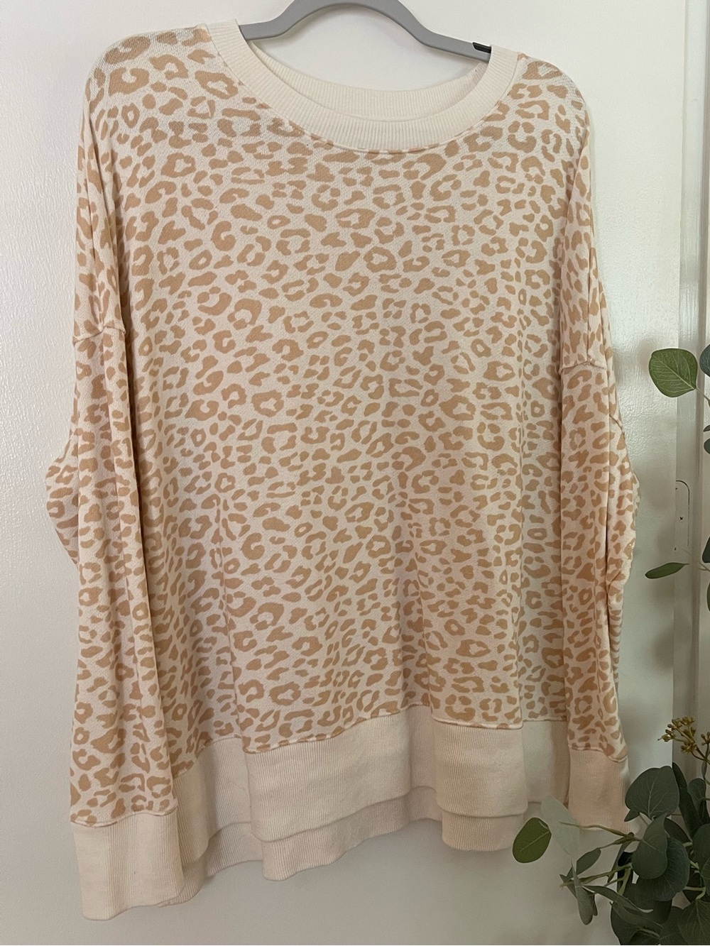 Time and Tru Cream & Tan Leopard Print Pullover